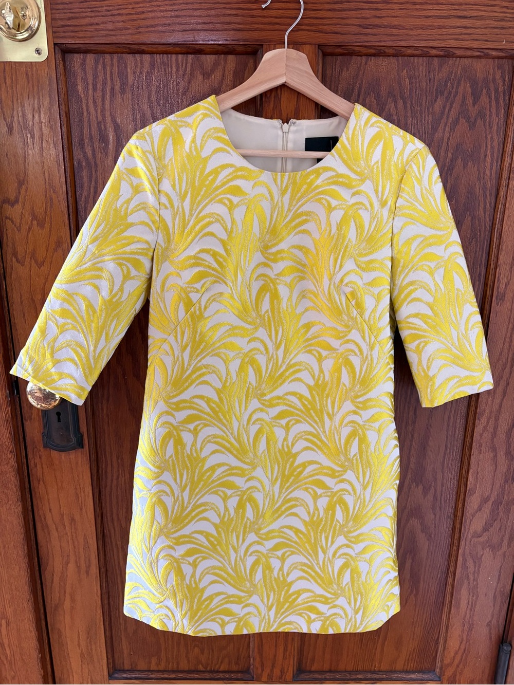 NWT Beautiful Intermix Yellow Appliqué Dress size S MSRP $375 Pockets Structured